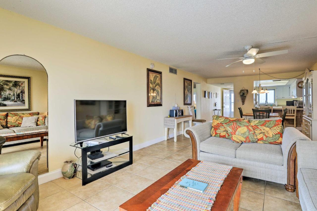 Oceanfront Cocoa Beach Condo With View Walk To Pier Kültér fotó